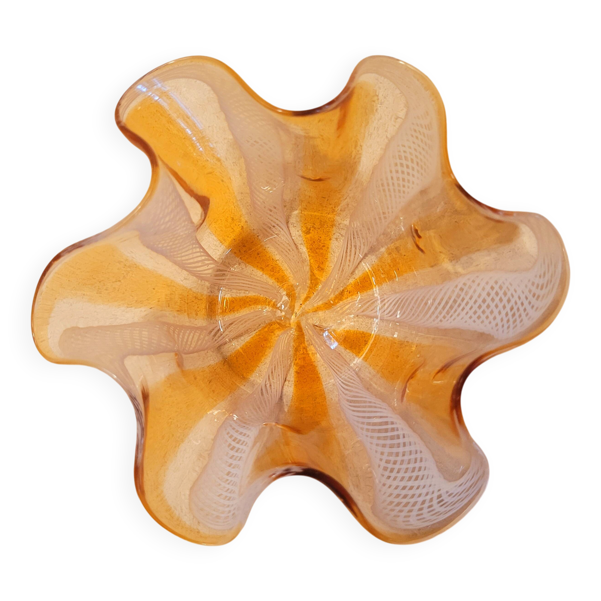 Small vintage handkerchief vase in Murano glass.