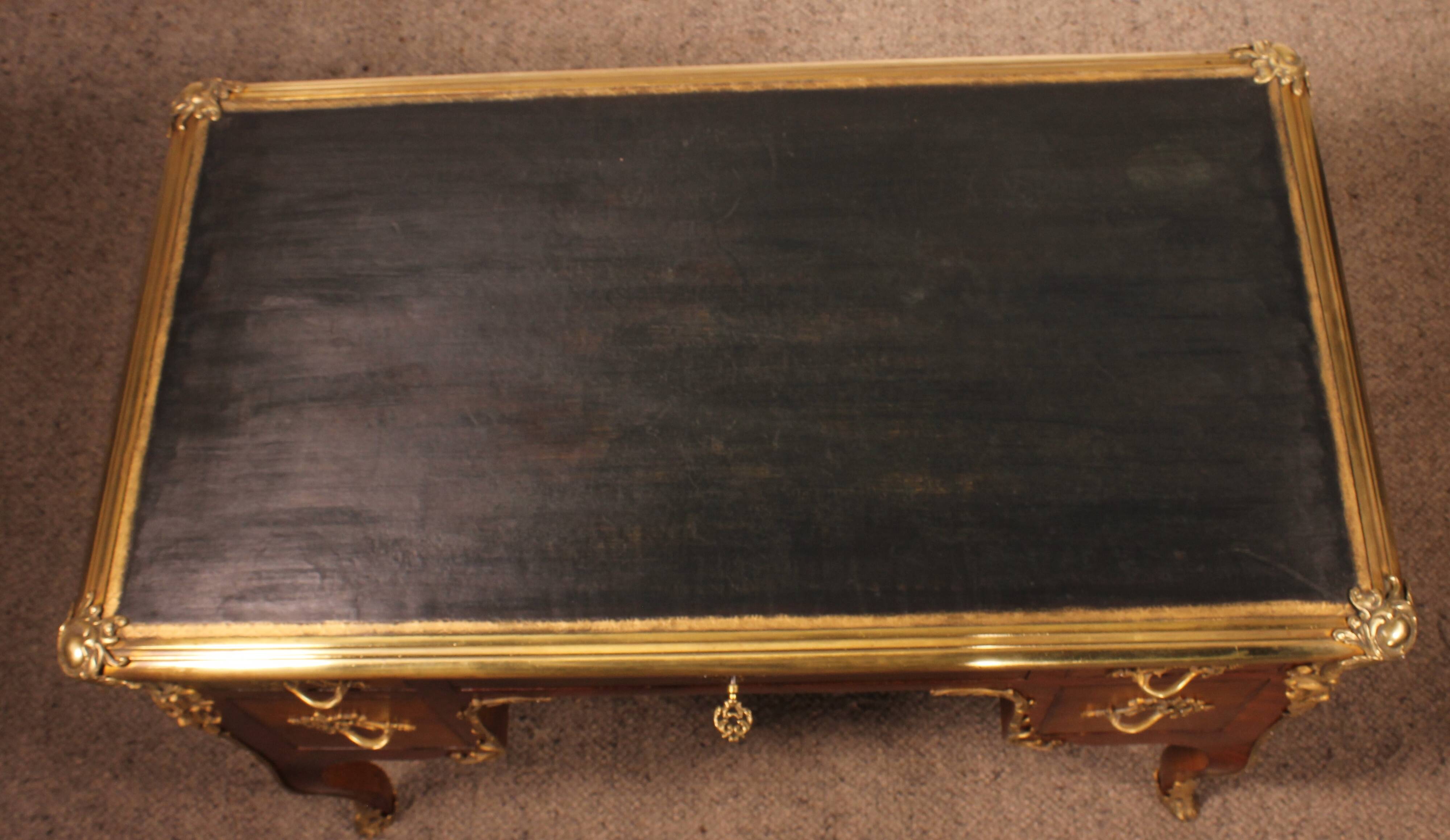 Small Double-Sided Writing Desk in Rosewood in Louis XV style from the 19th century.