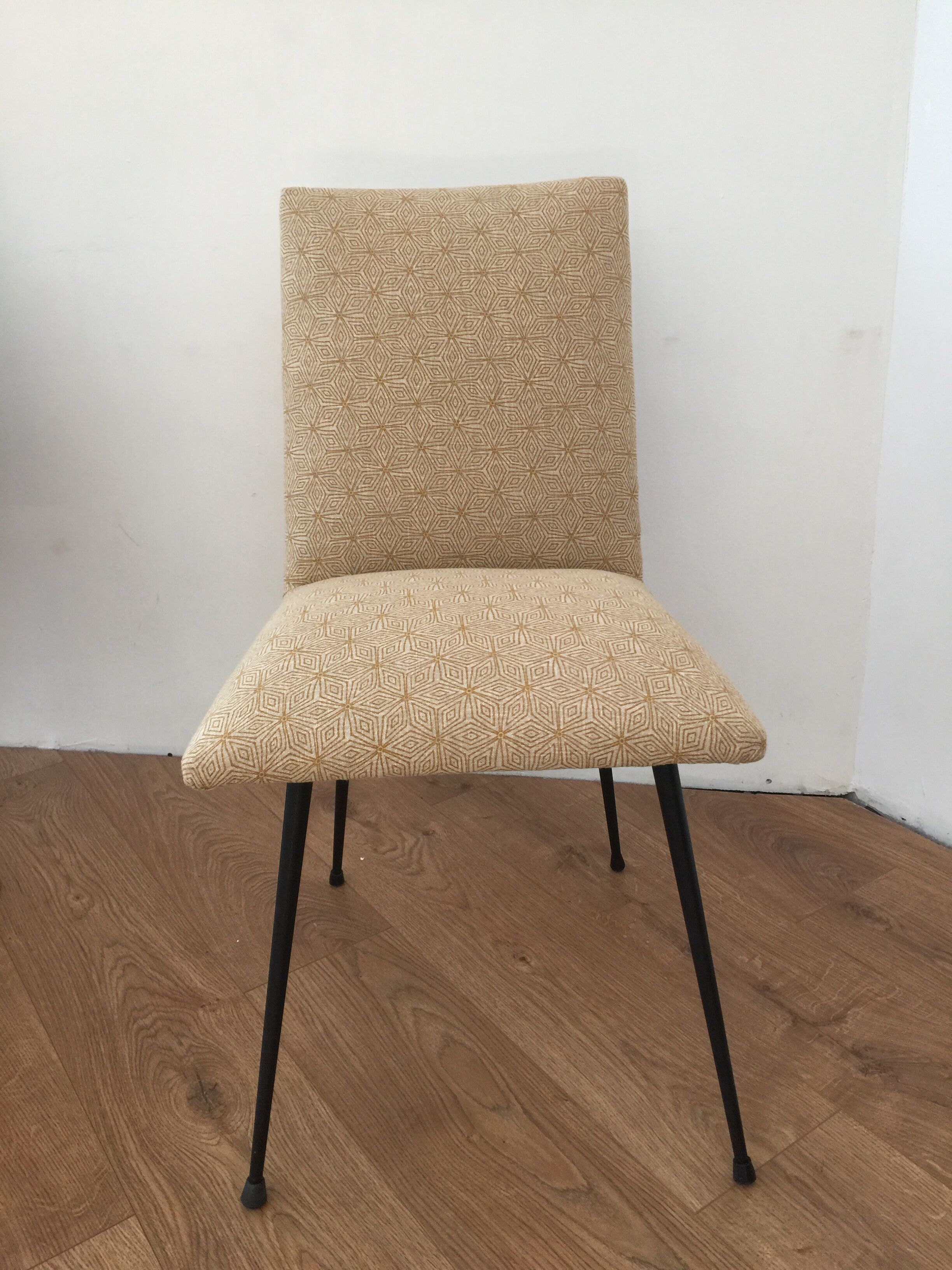 Trio of chairs from the years 70 completely renovated