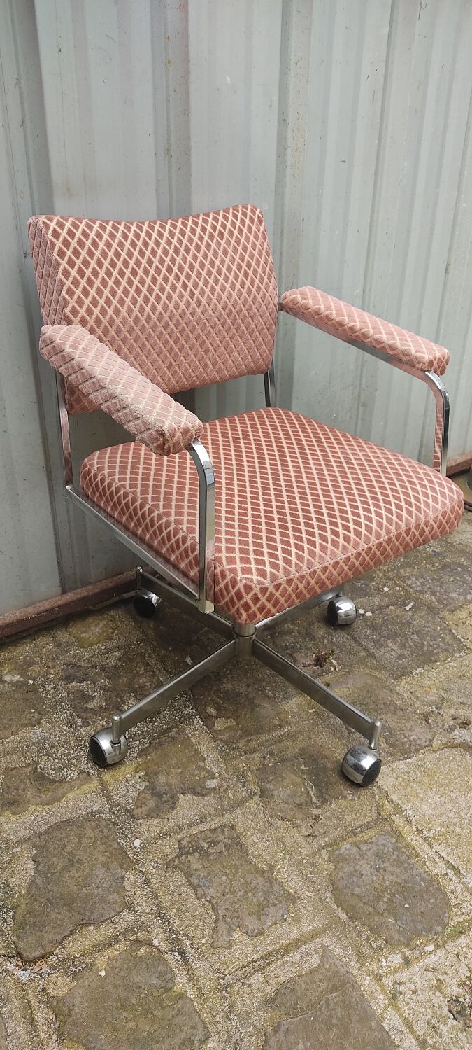 Vintage armchair 1970 chrome and velvet Wilhelm Ritz