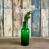 Vase en verre vert