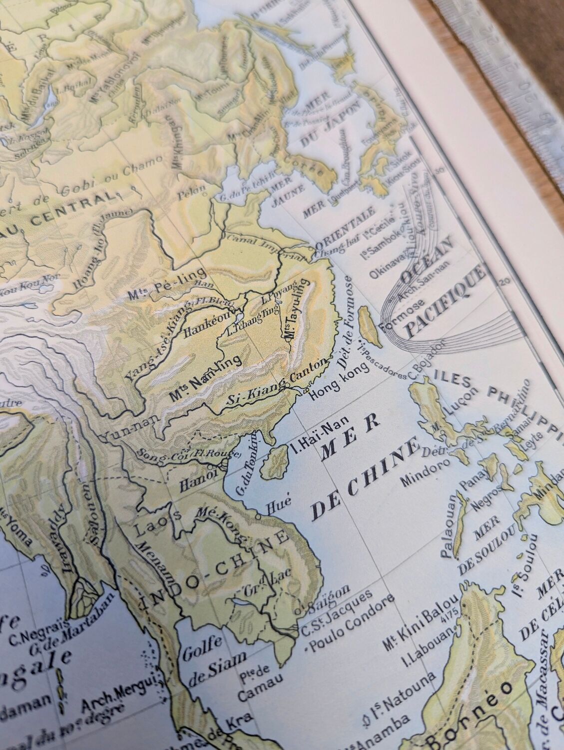 Physical Asia. Geographical plate printed in 1900.