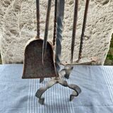 Fireplace tool set