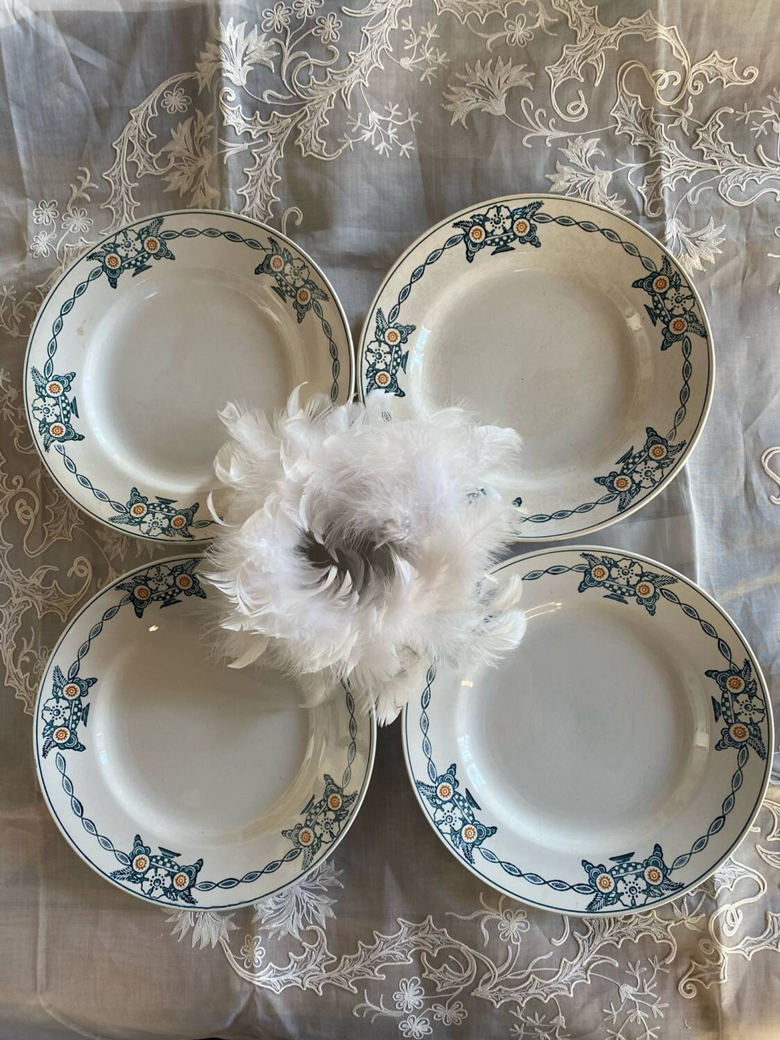 Lot de 4 assiettes plates Saint Amand