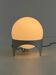 Lampe de table vintage de l'ère spatiale avec globe en verre et base en aluminium