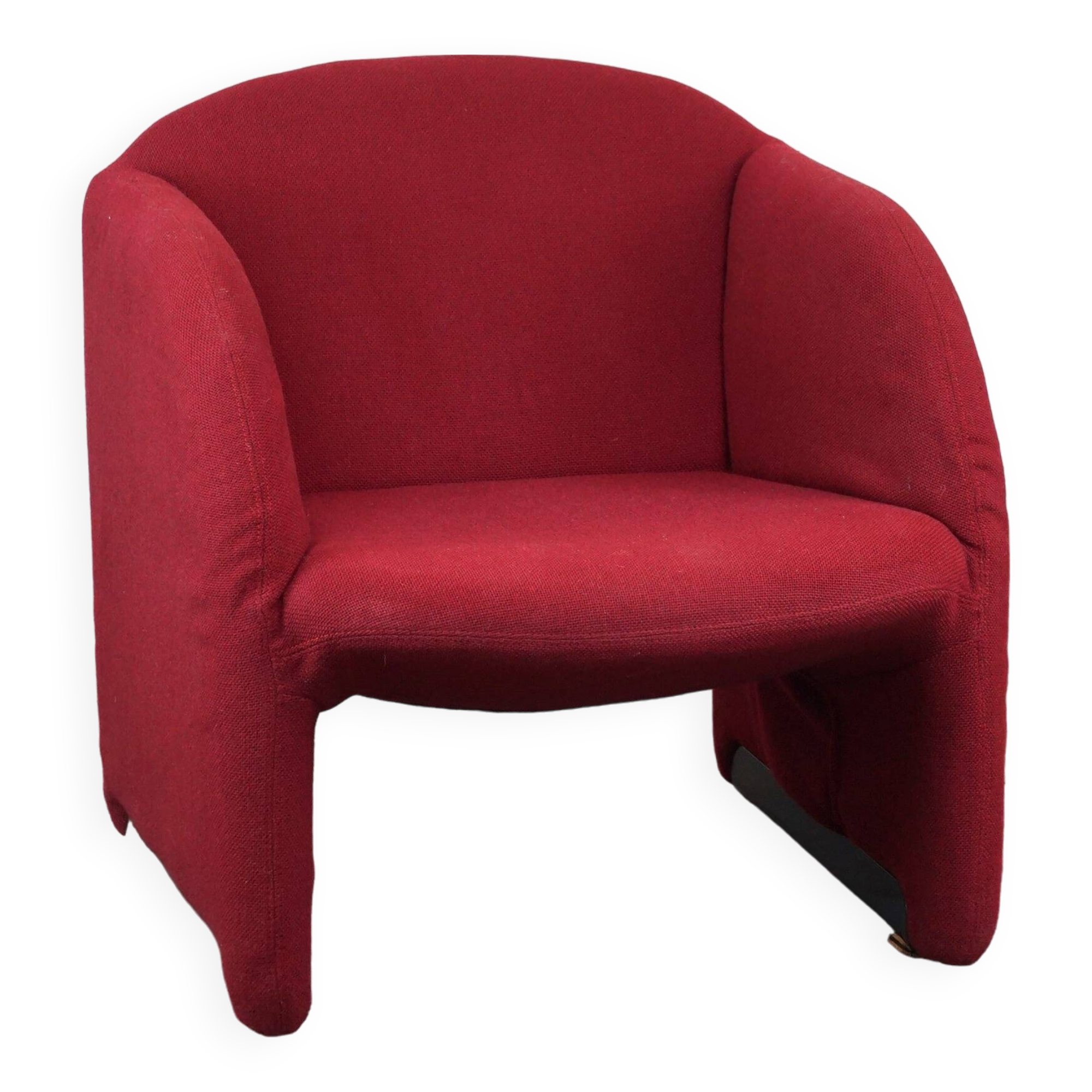 Vintage Artifort Design Armchair Model Ben in Sturdy Red Fabric