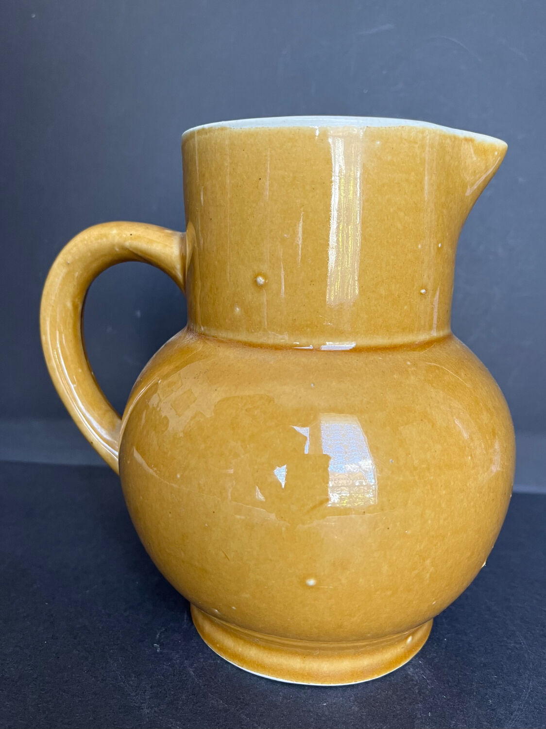 1L stoneware pitcher
