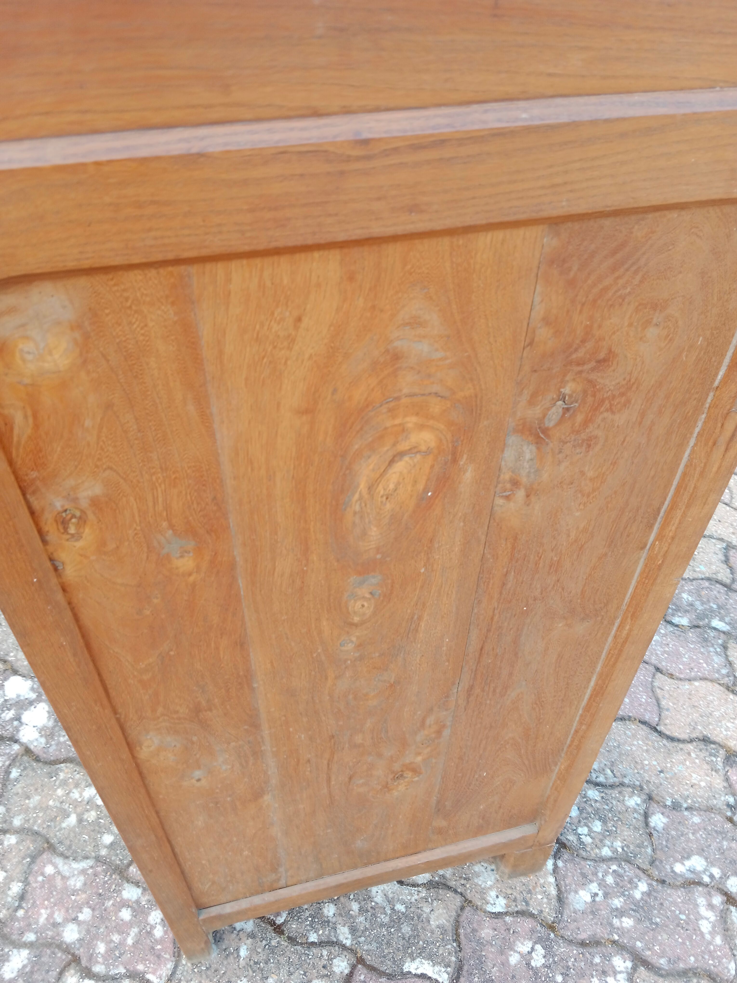 Parisian wardrobe trade furniture