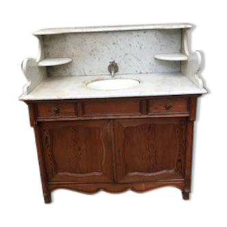 Vanity unit with antique washbasin