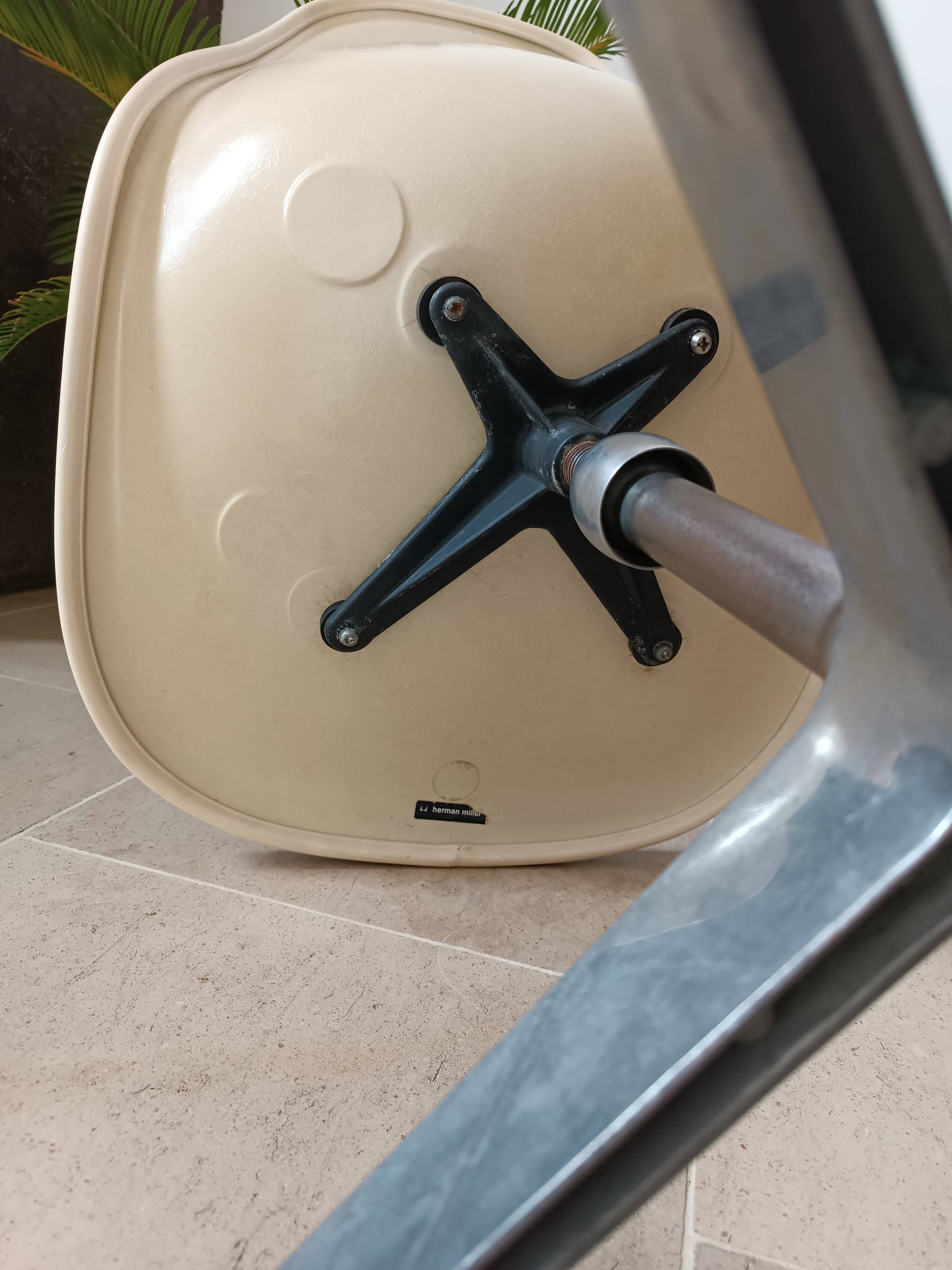 Hermann Miller Swivel Chair