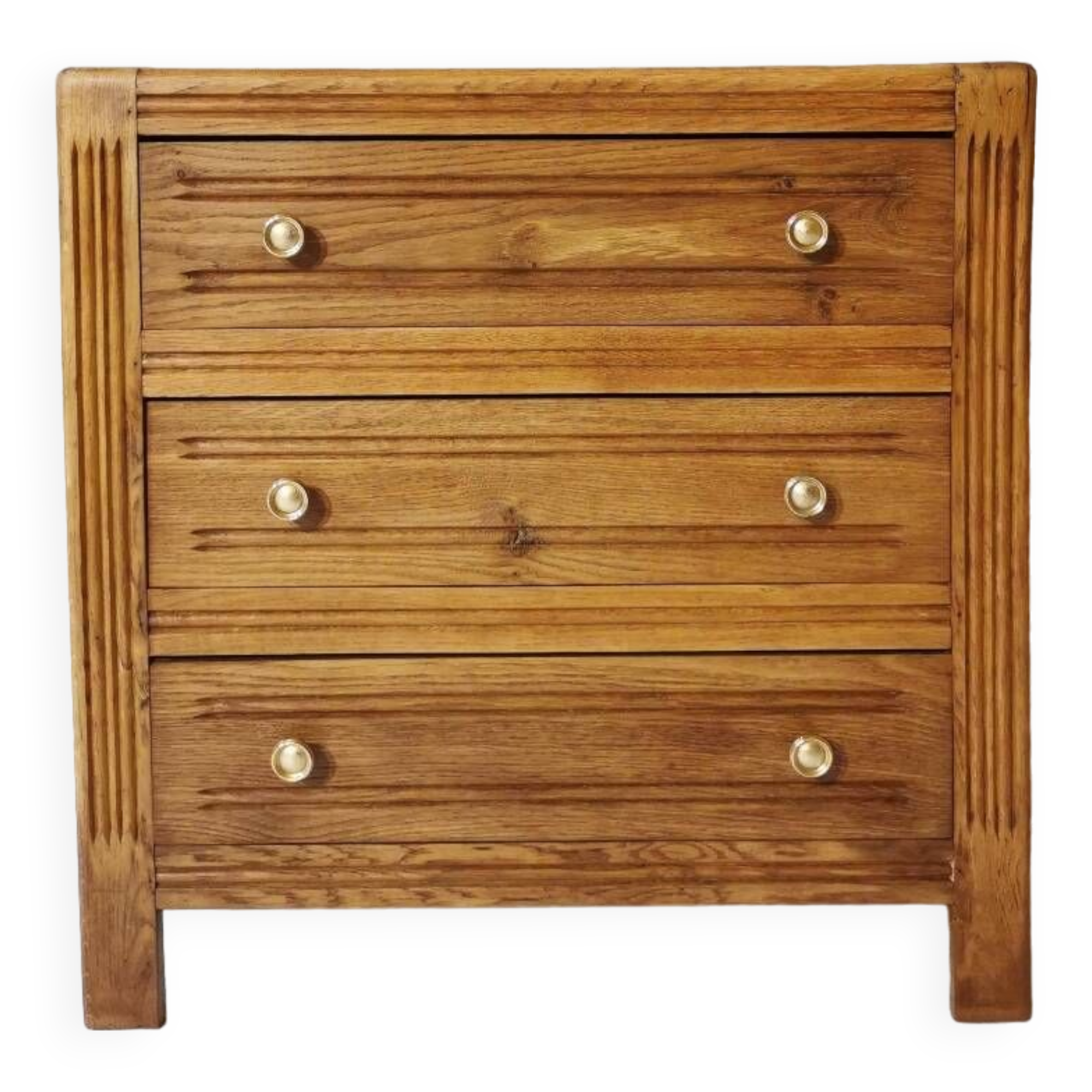 Oak chest of drawers