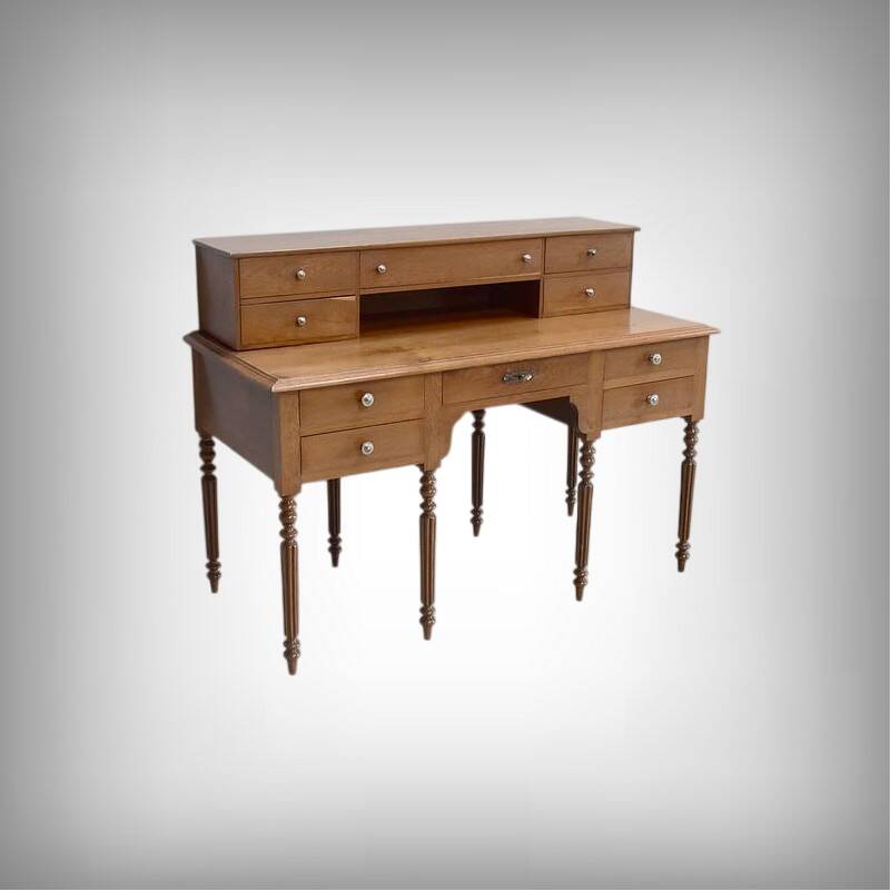 Tiered desk – 20th century