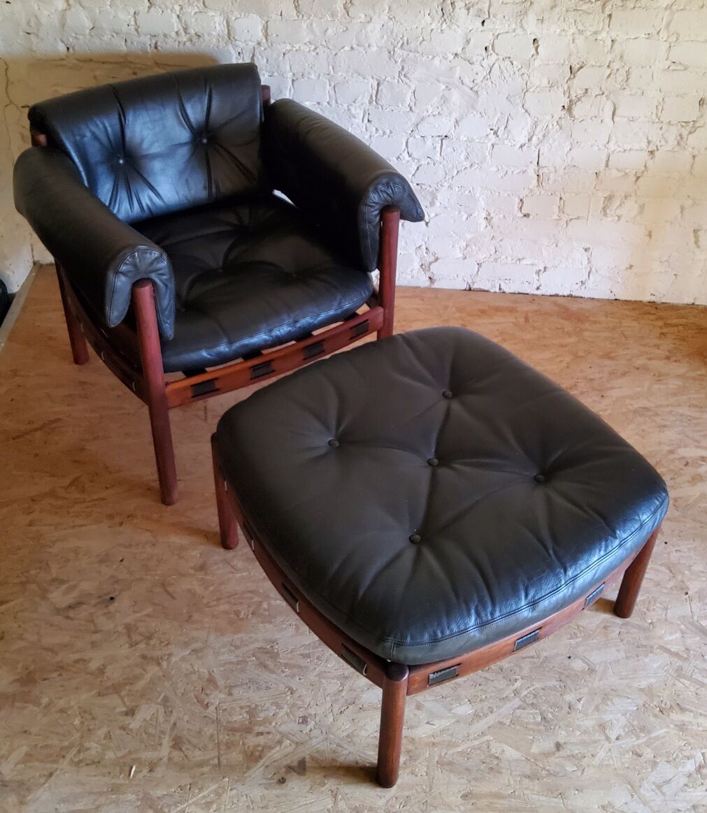 Armchair with vintage ottoman in black leather by Sven Ellekaer for Coja, 1970