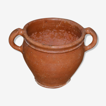 Pot olive earthenware of Dieulefit, France at the end of the nineteenth century