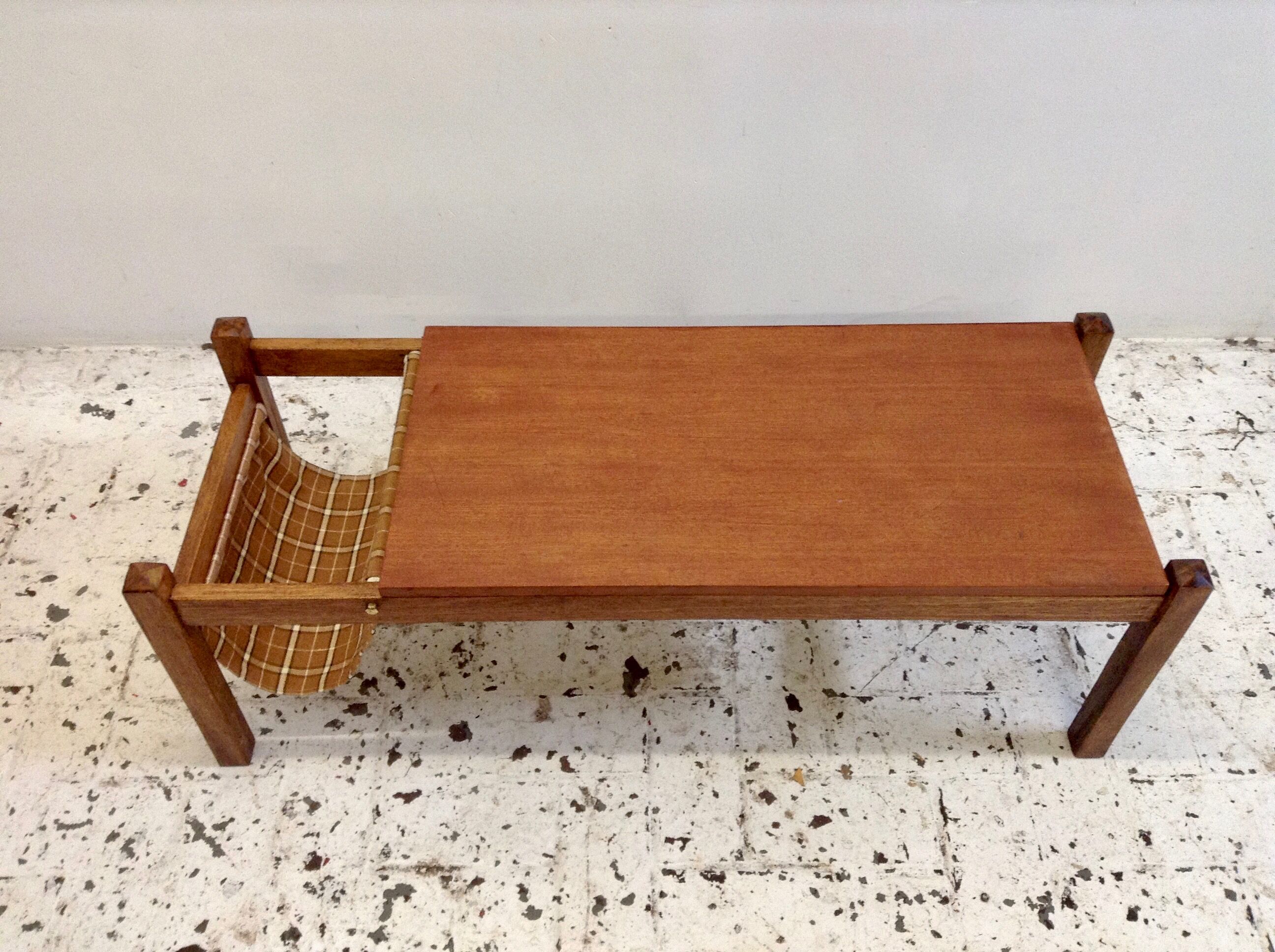 Coffee table with magazine rack