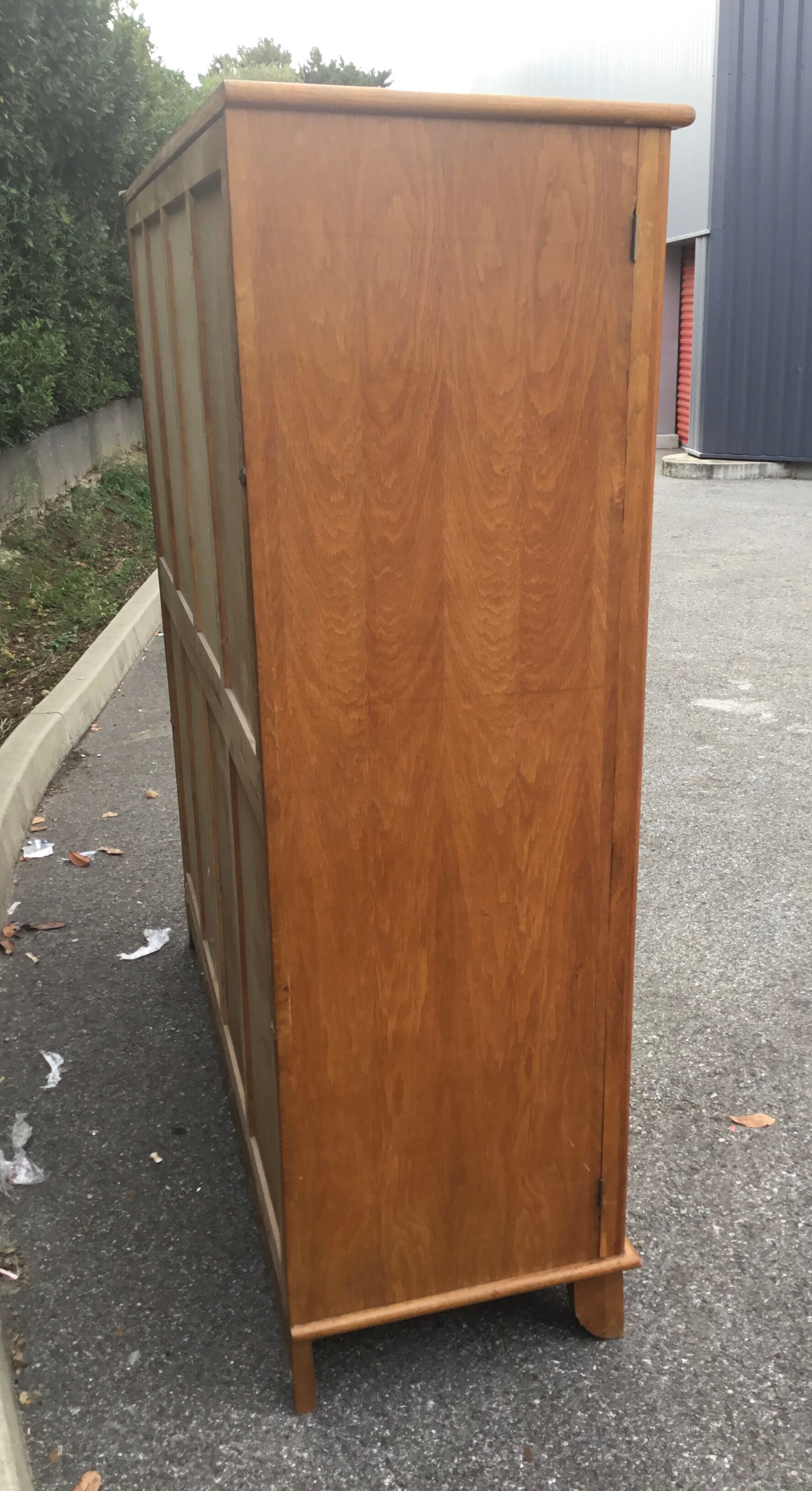 Armoire