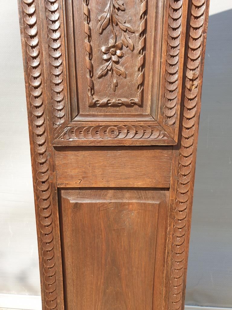 Nineteenth century clock library trapeze shape
