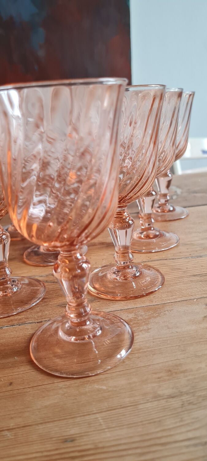 Service of ten arcopal rosaline glasses
