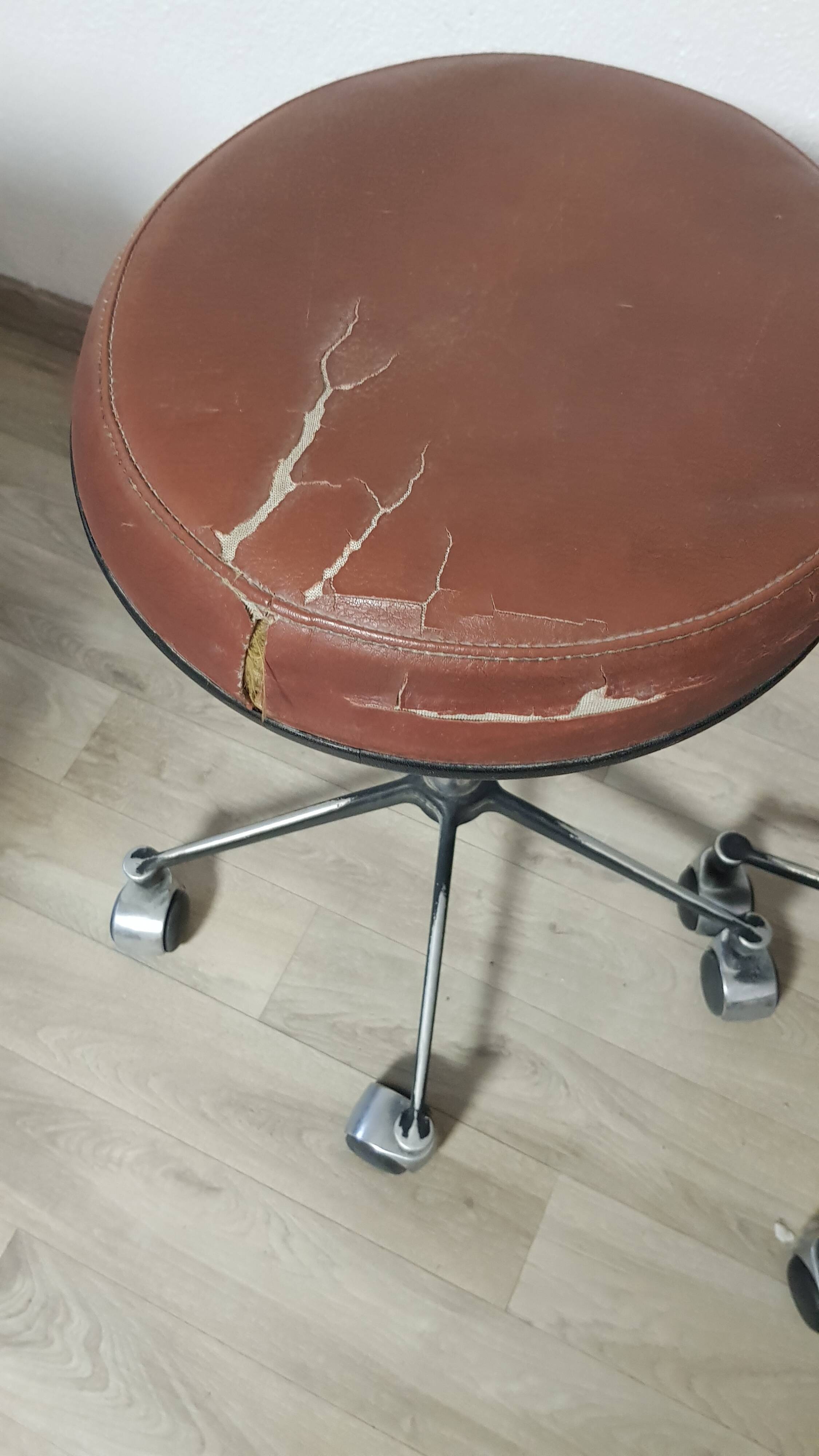 Lot de 2 tabourets vintage