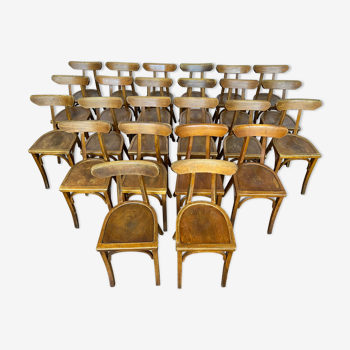 Série de 24 chaises bistrot bois courbé 1960