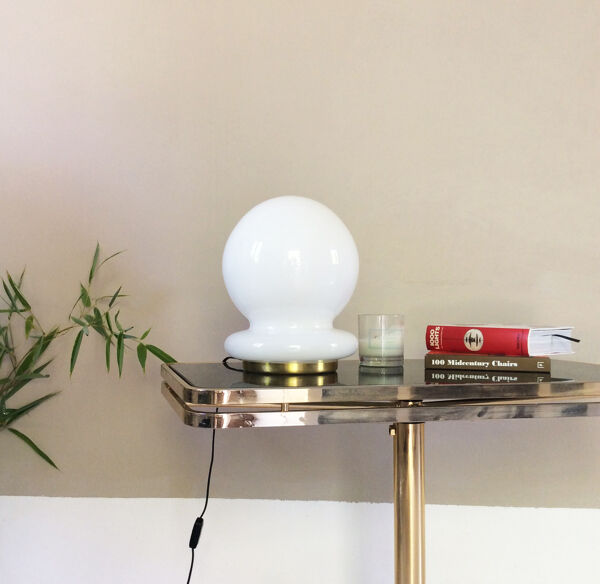 Lampe De Table Moderne En Laiton Et Verre Du milieu Du Siècle, Lampe Globe Vintage Années 1970