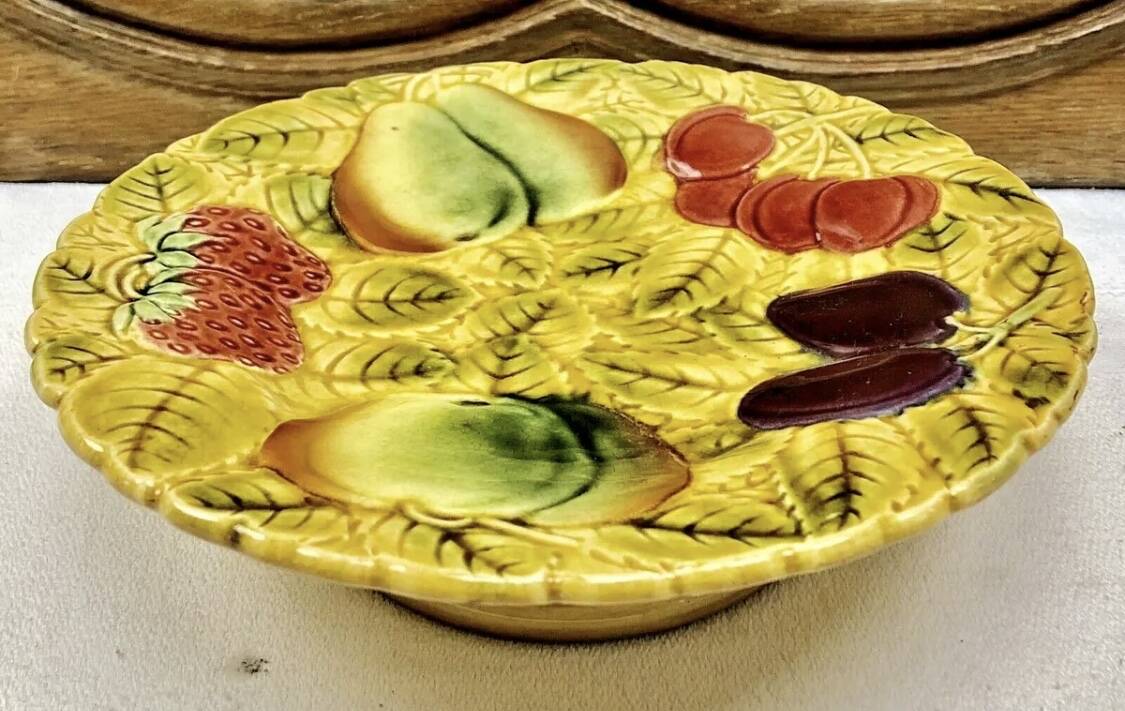 mounted plate cake dish fruit slushie Sarreguemines