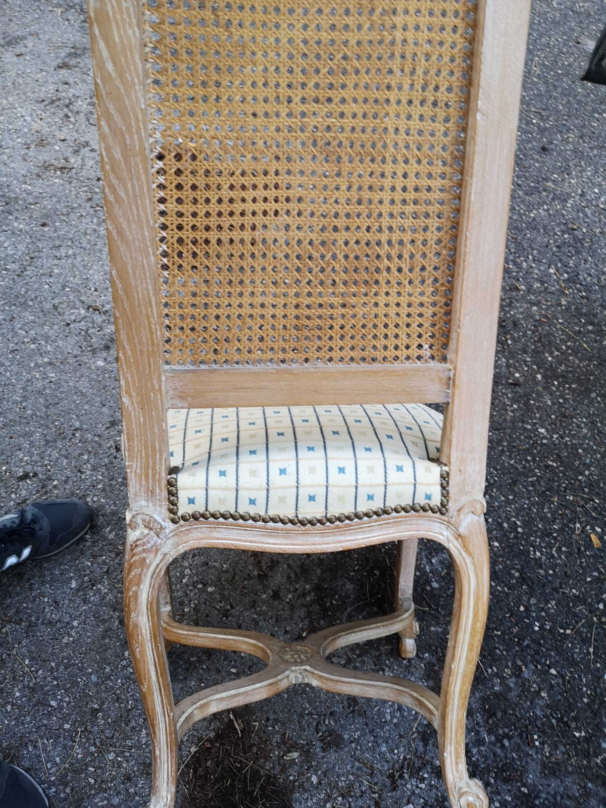 Set of 8 chairs