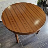 Table ronde extensible scandinave en teck, années 1970