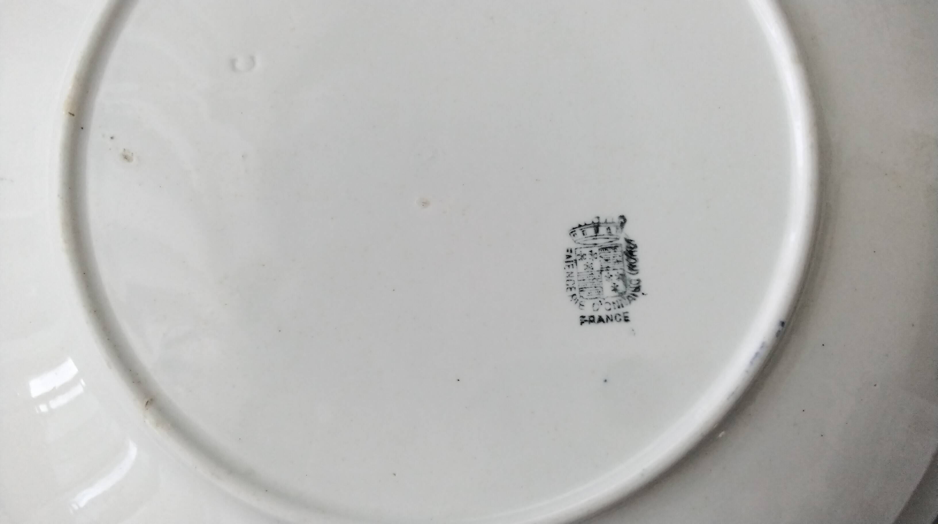 Lot de 6 assiettes  4 creuses et 2 plates de la Faïencerie d'Onnaing