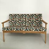 Boomerang bench