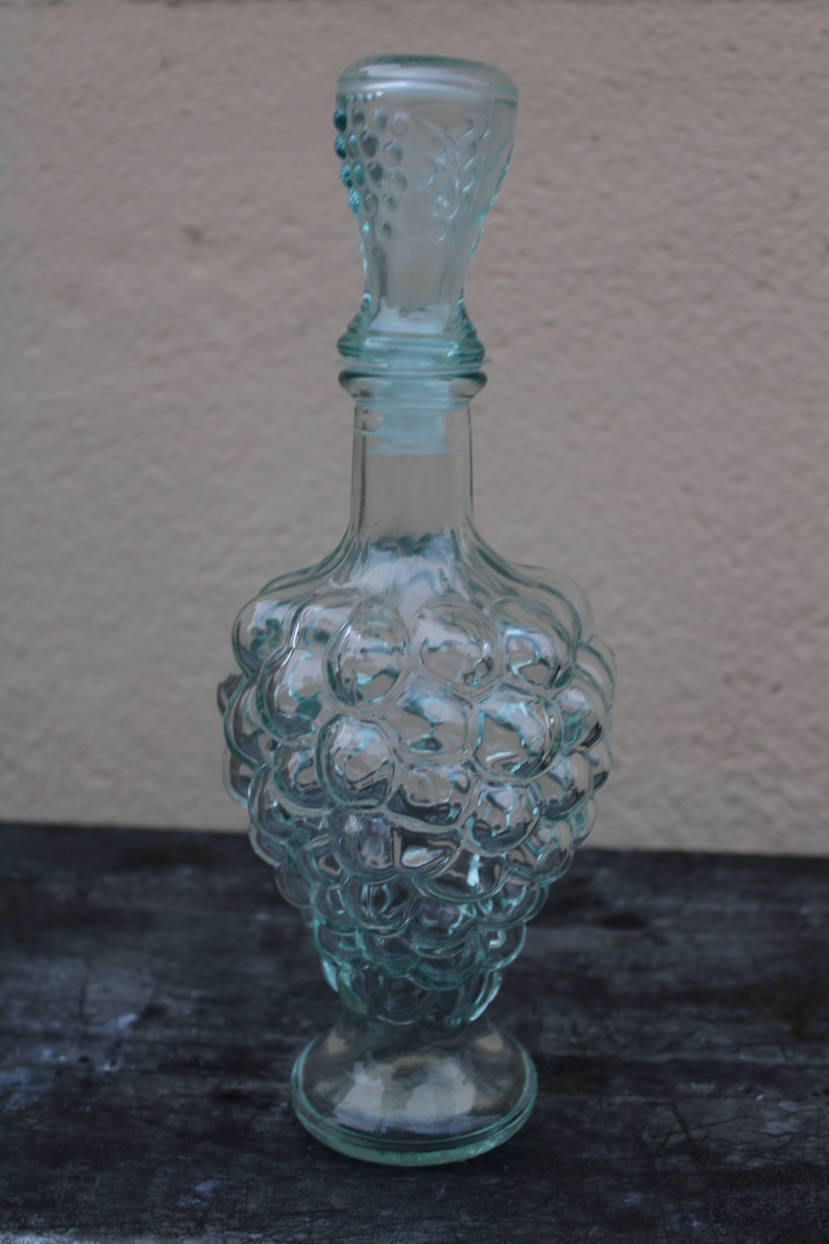 Grape cluster carafe