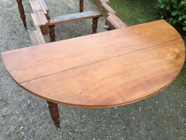 Table ovale ancienne Louis Philippe à 6 pieds