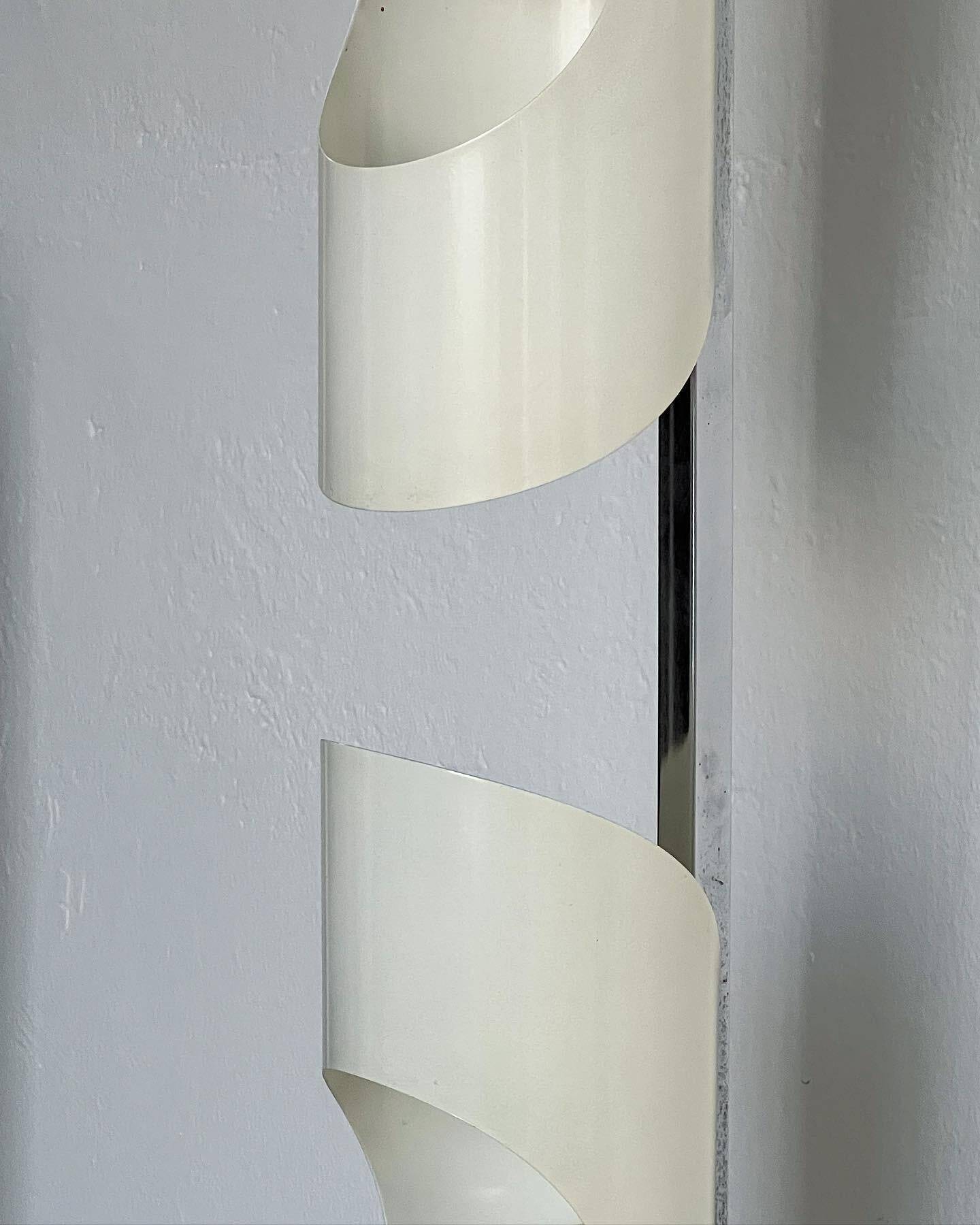 Vintage Space Age Floor Lamp in Steel and Chrome , 1970's Italian Floor lamp