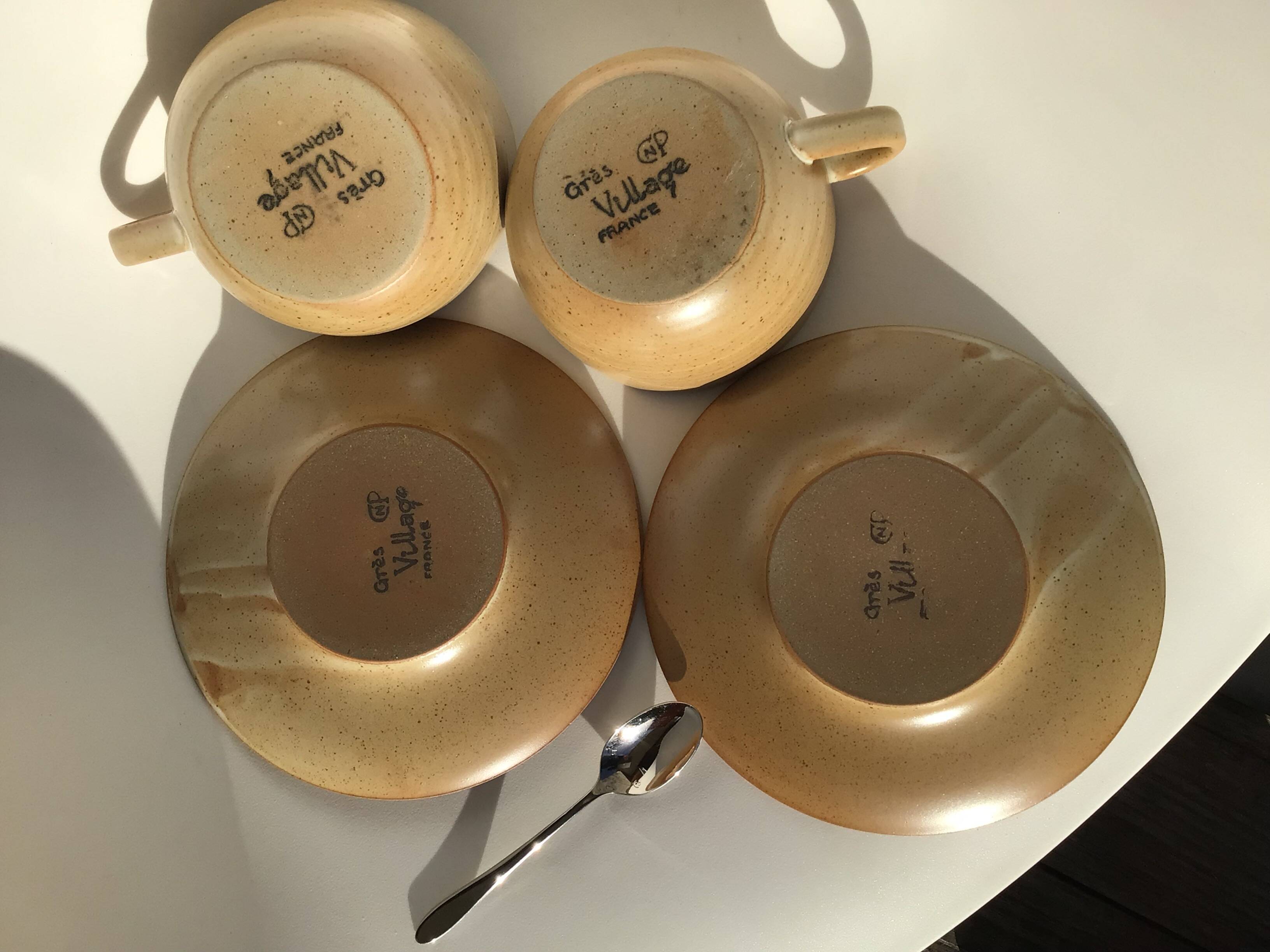 Pair of blond Grès Village lunches