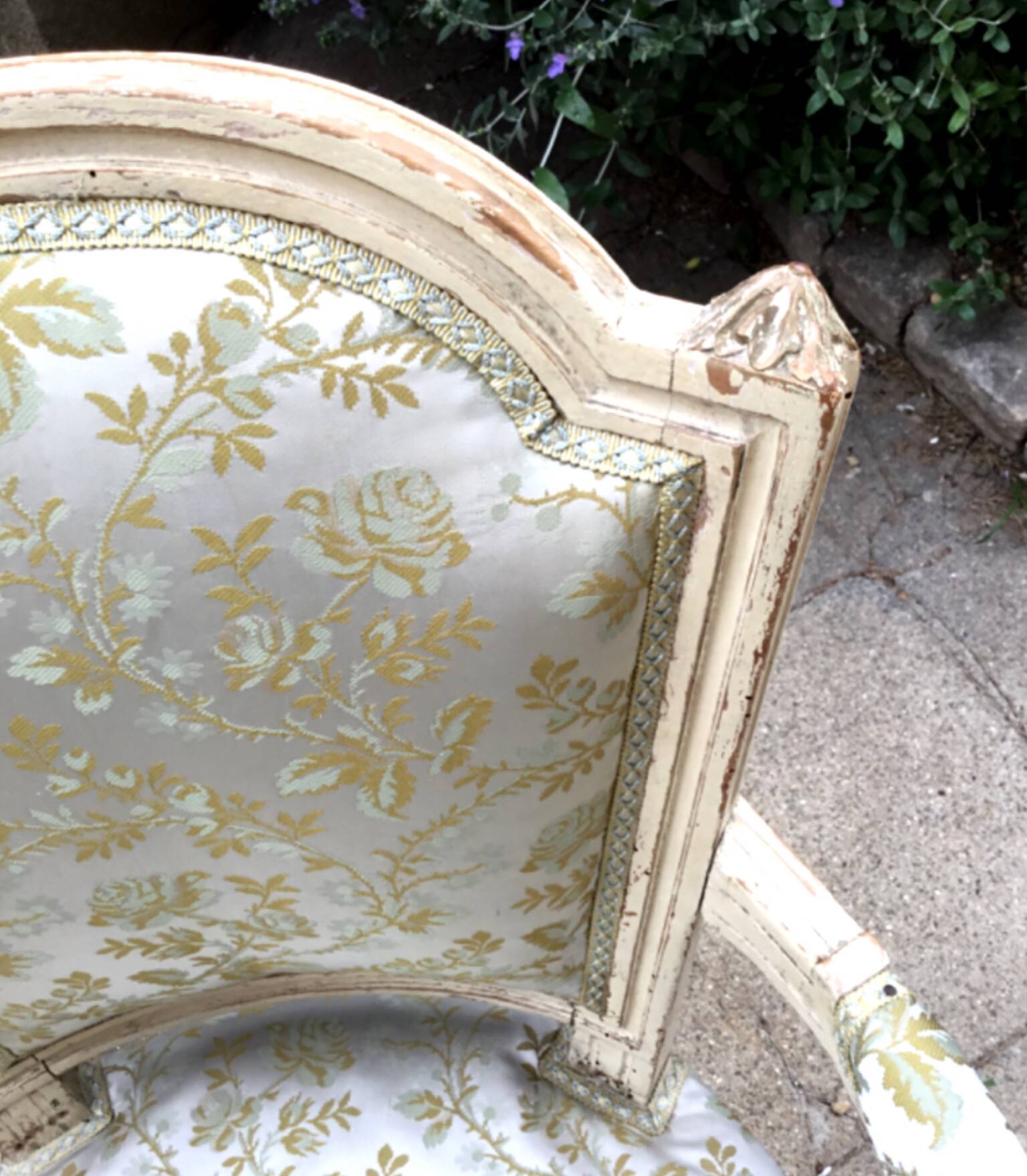 Very beautiful pair of Louis XVI period cabriolet armchairs