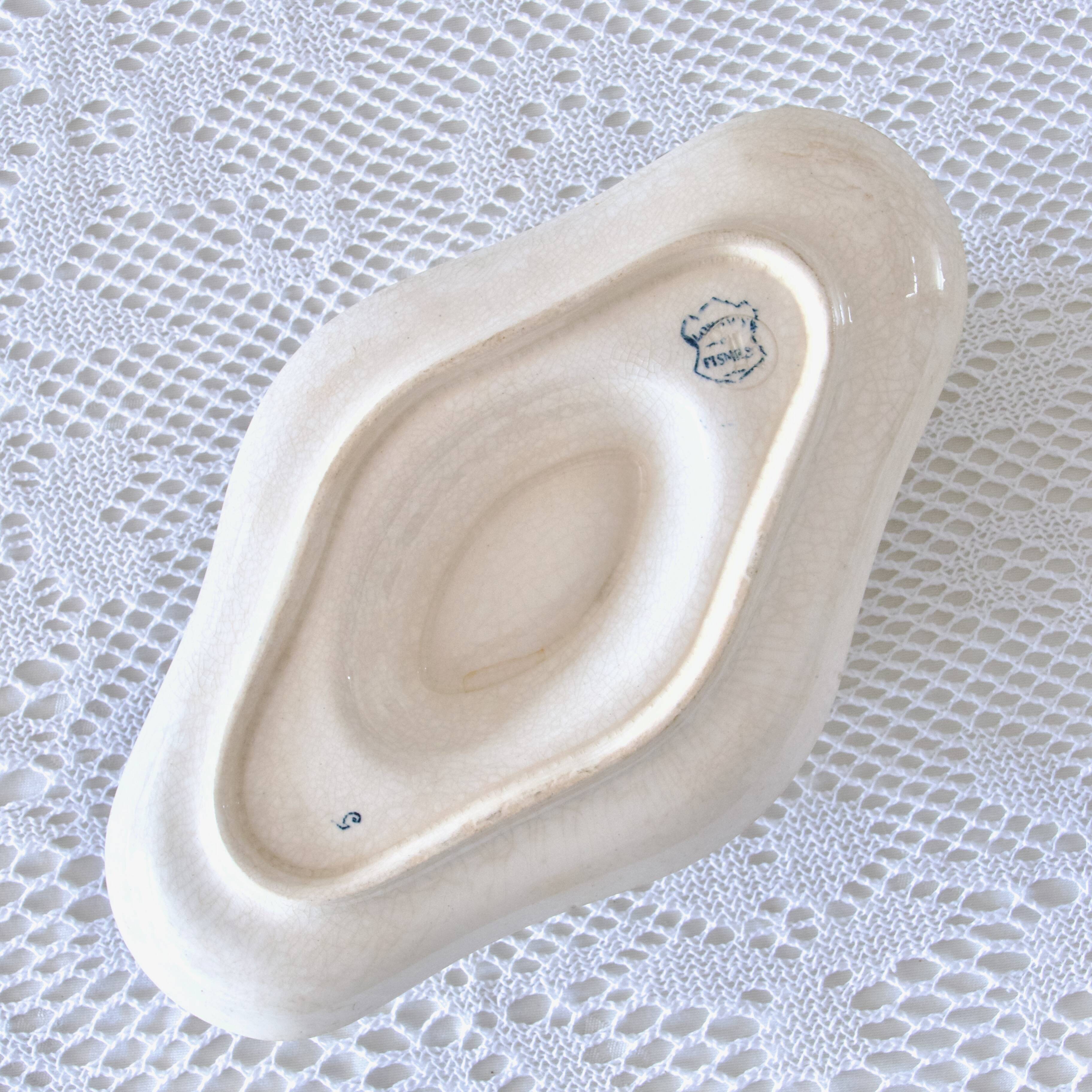 Grande saucière sur plateau XIXe terre de fer