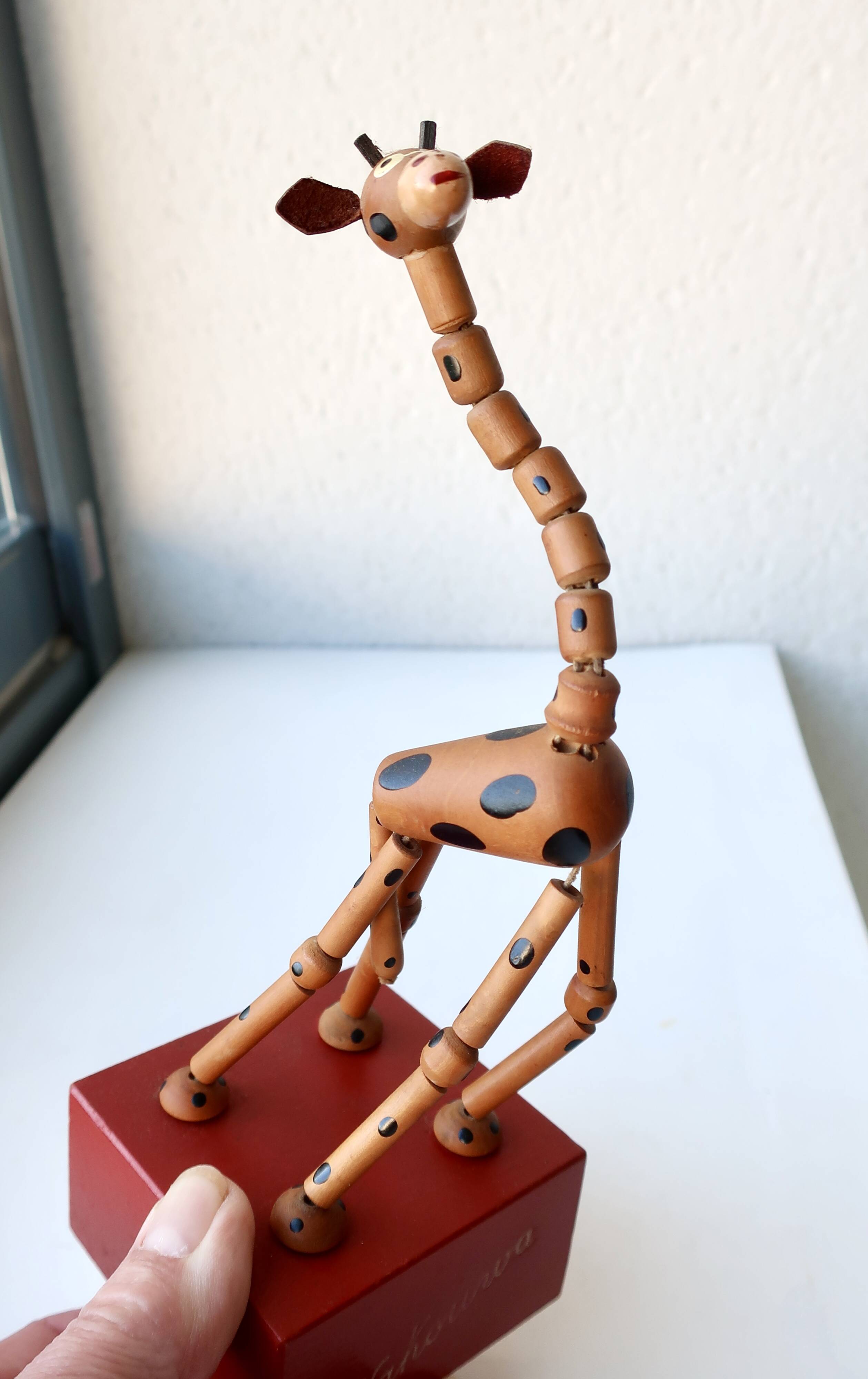Rare and authentic Wakouwa Vintage, Giraffe model, 1950s