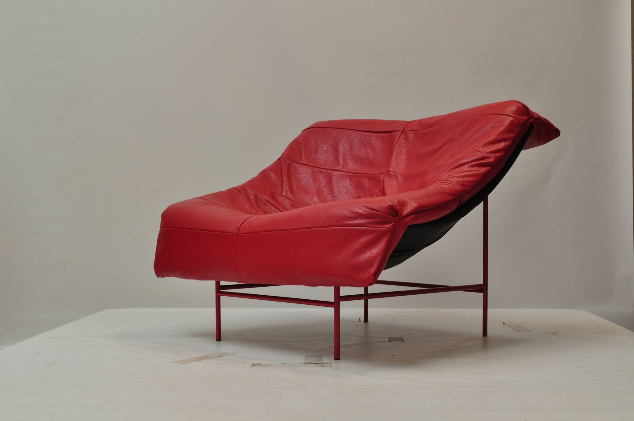 Vintage Montis Butterfly lounge chair by Gerard van den Berg in red leather