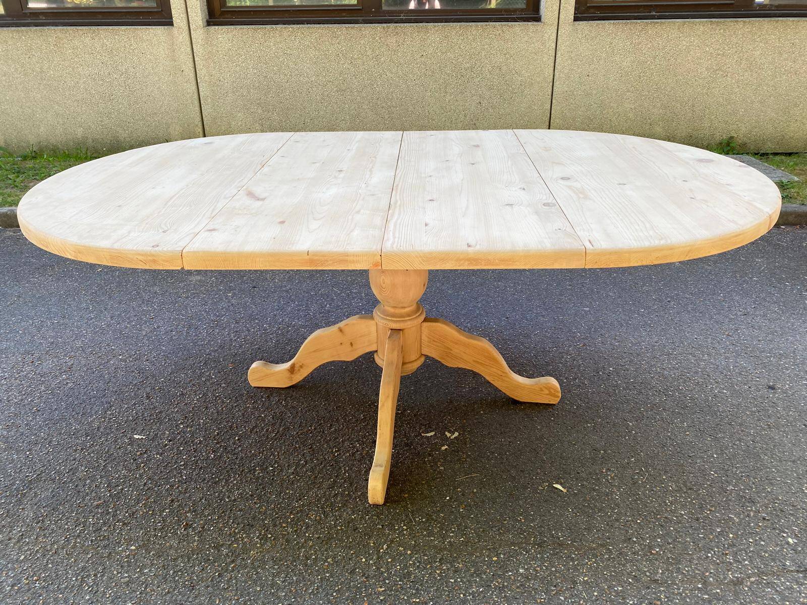 Extendable round dining table with central leg, renovated in solid wood, 200cm