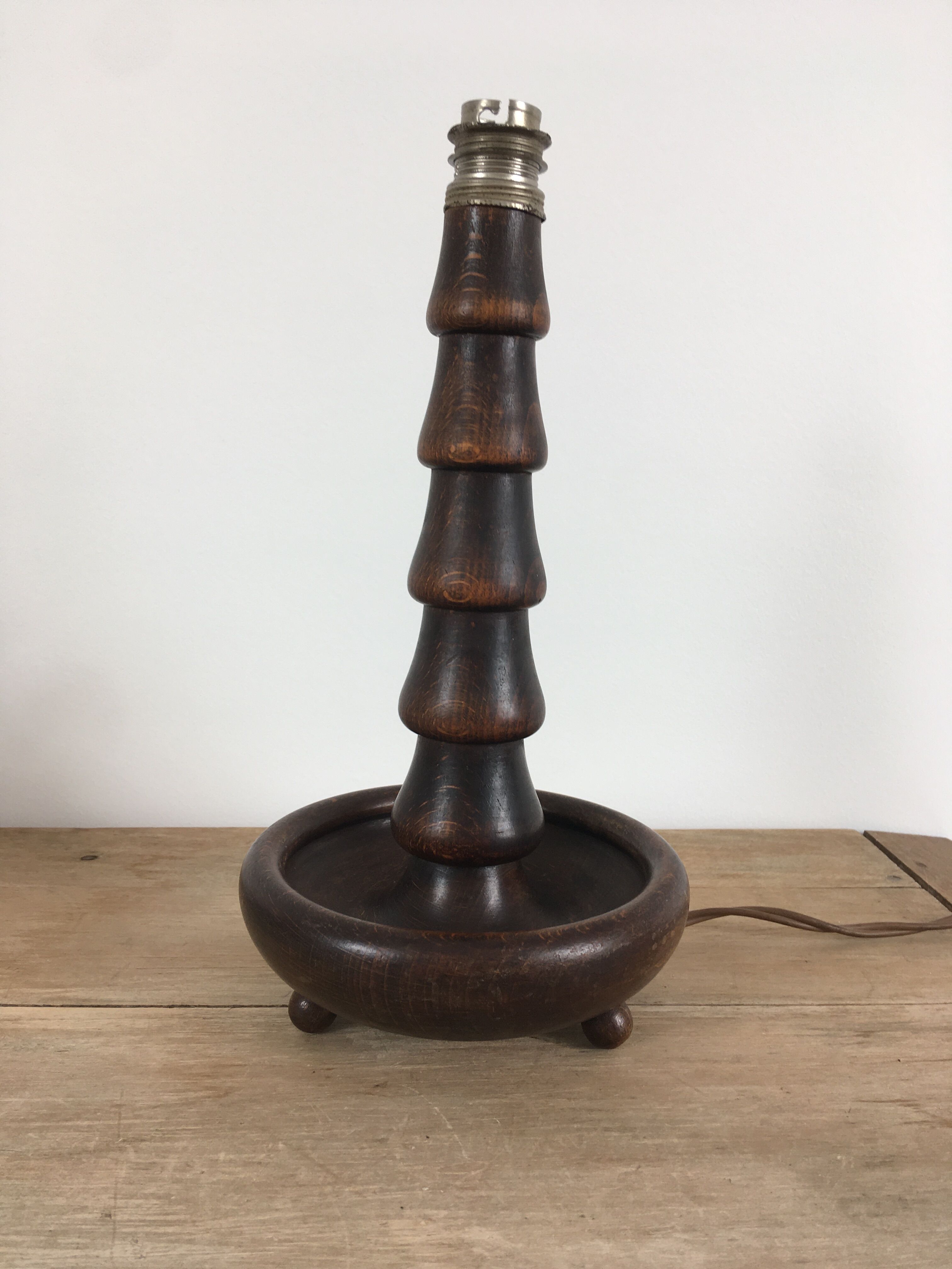 Pied de lampe en bois tourné des années 40-50