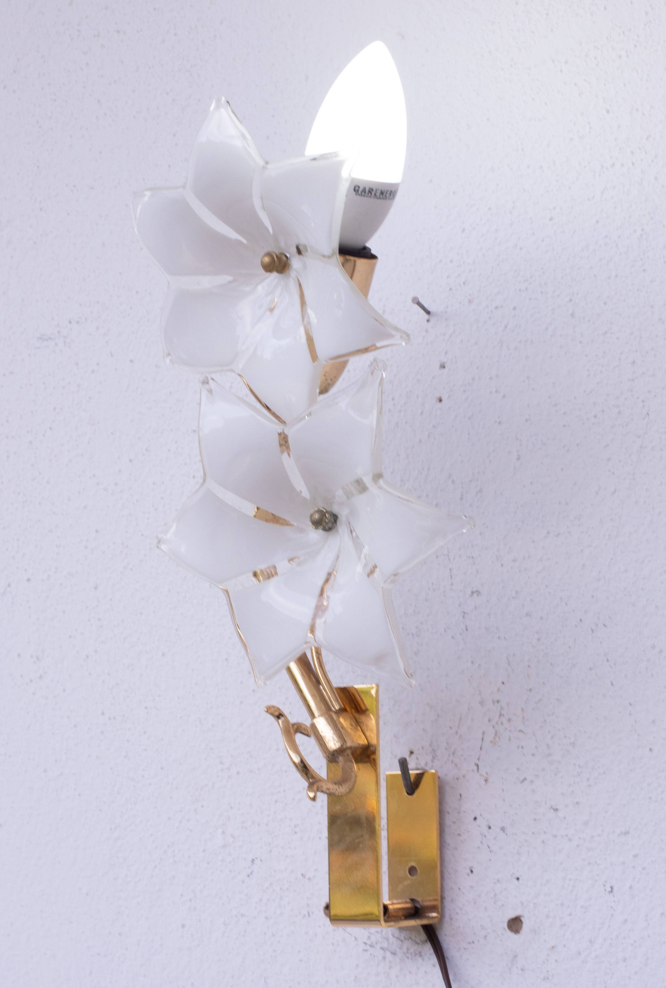 Charming Set of 2 Murano White Flowers Wall Light, 1970s