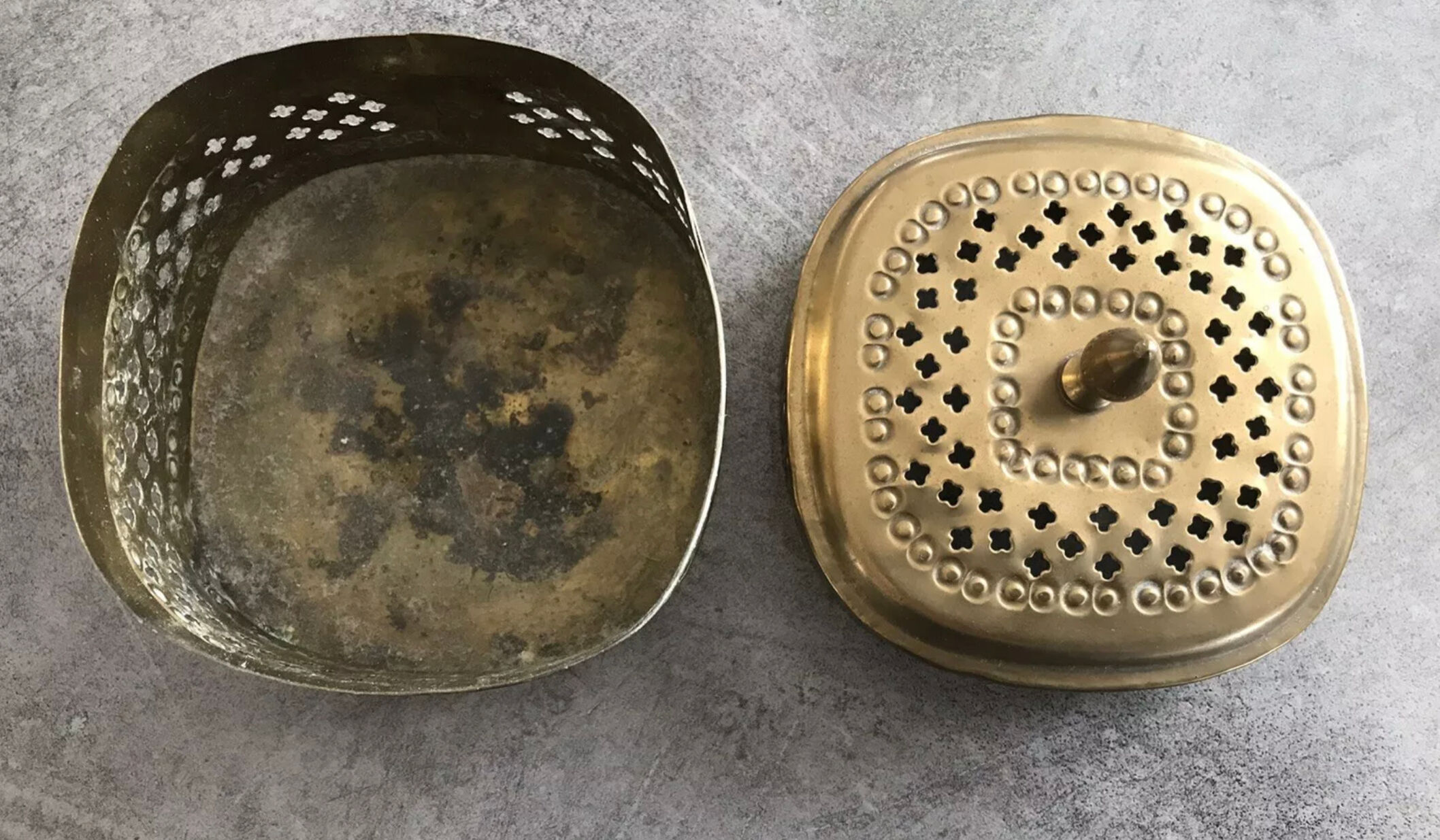 SQUARE DECORATIVE JEWELRY BOX MADE OF BRASS