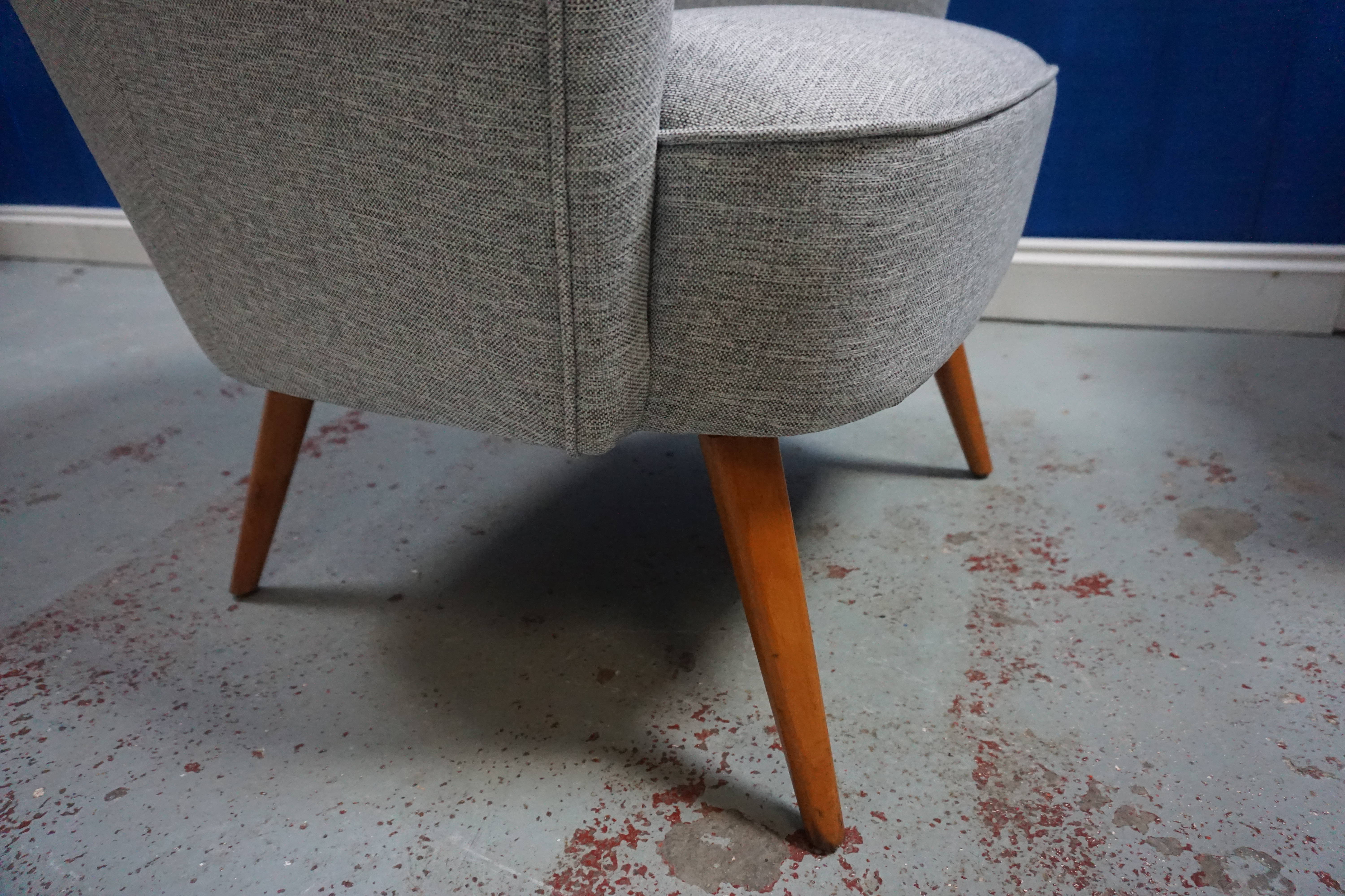 Paire de fauteuils 1950