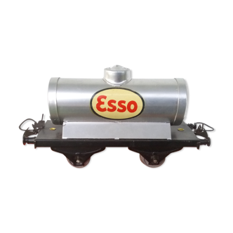 O hornby scale esso tank wagon by Meccano