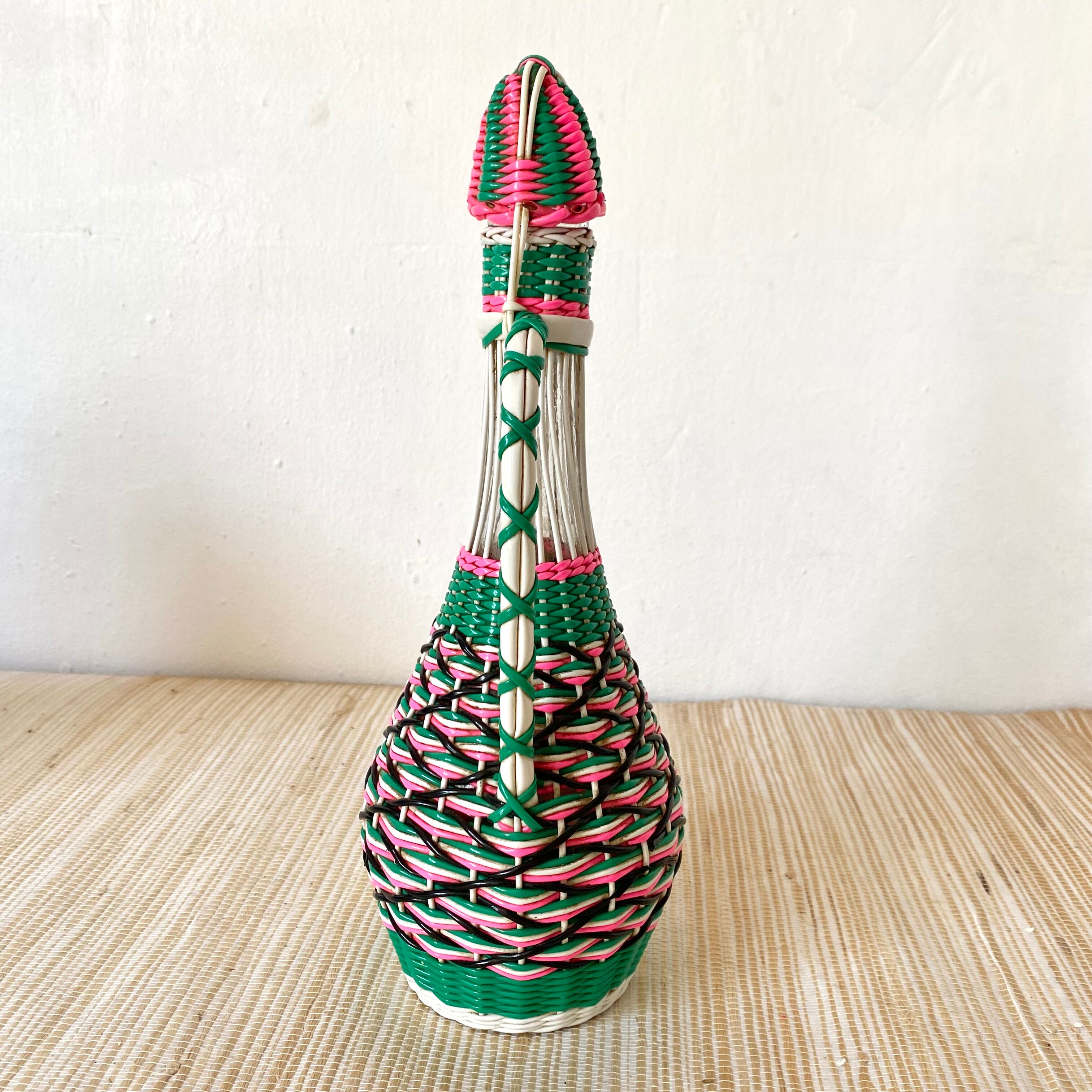 Vintage scoubidou bottle