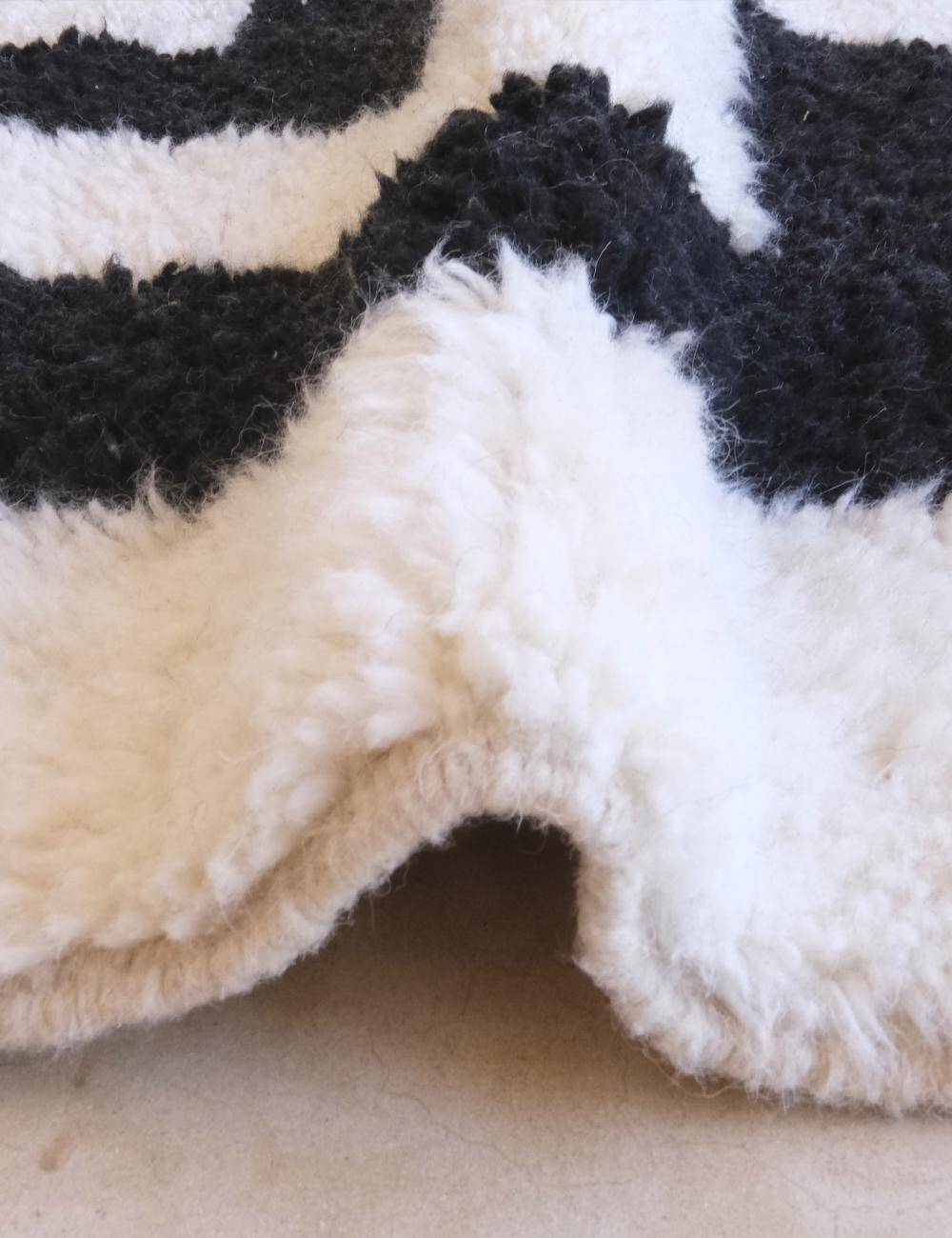 Black and White Berber Rug - 347 x 242 cm