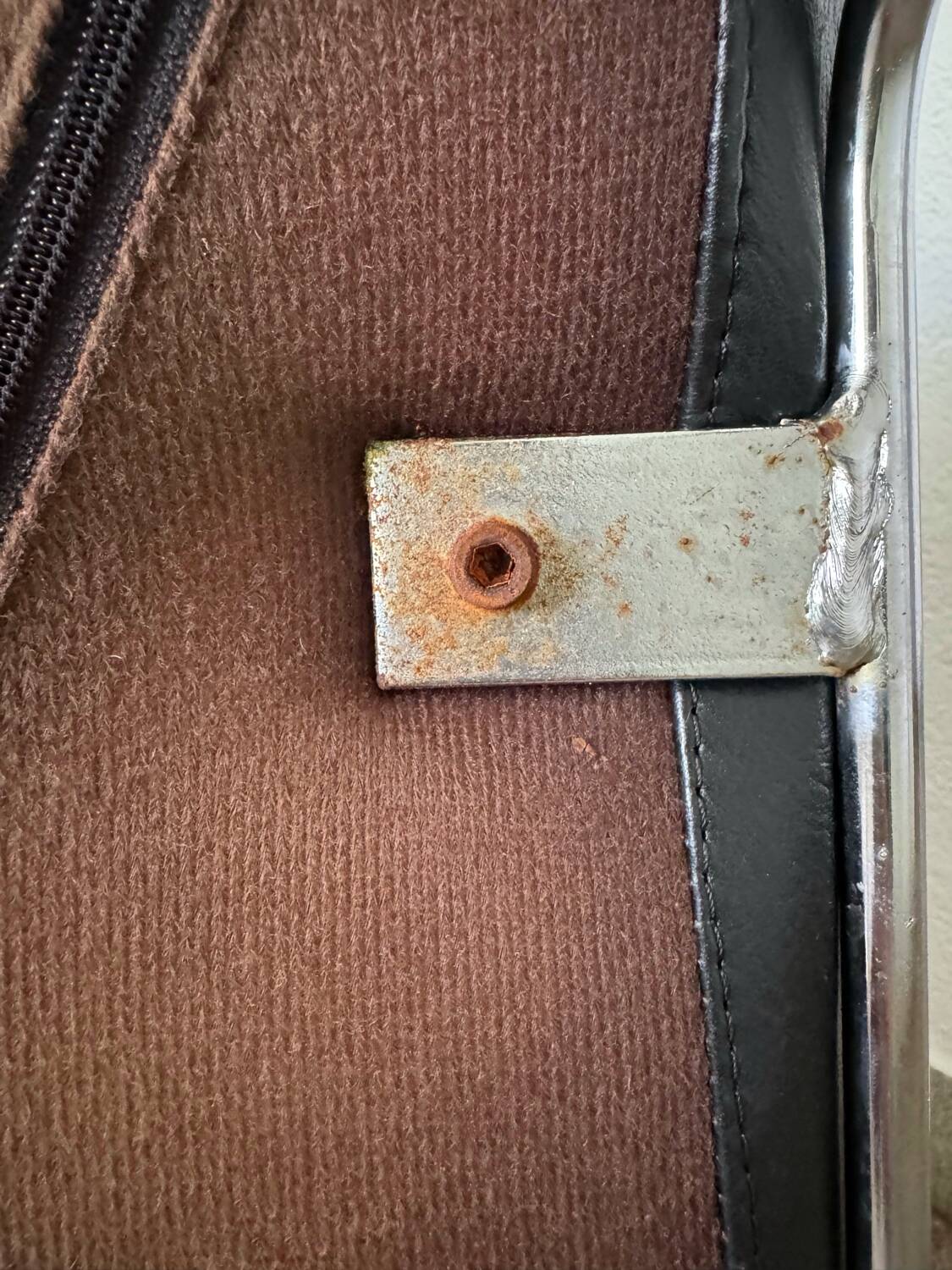 Black leather armchairs, Italian design, 70s (X2)