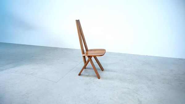 Ensemble de six chaises de salle à manger S45 ou Chlacc de Pierre Chapo.