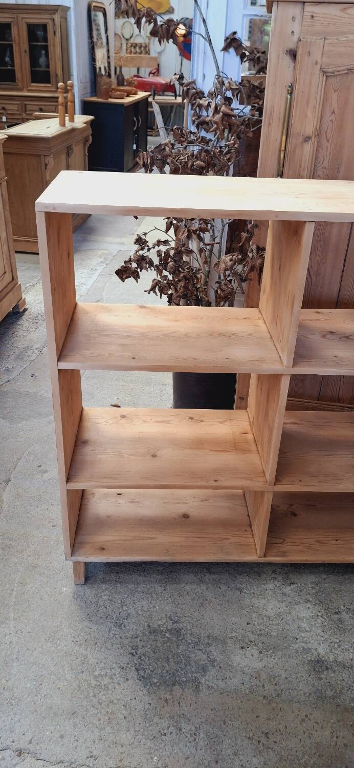 Locker furniture on feet