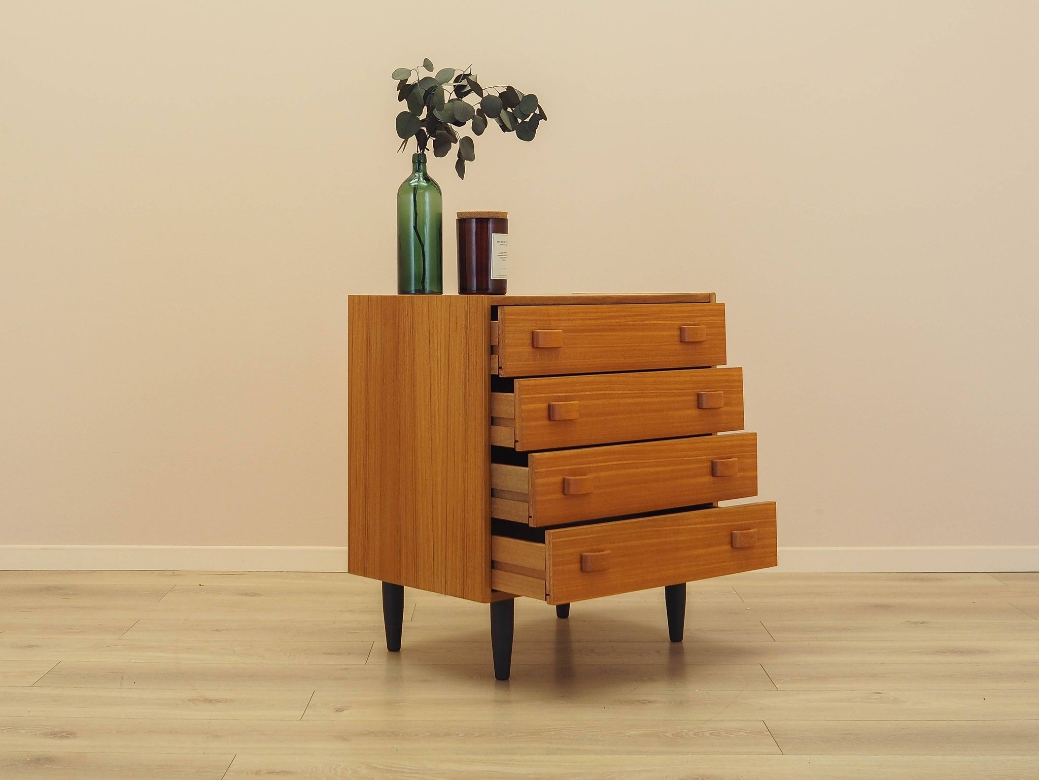 Commode en teck, design danois, années 1960, fabriquée au Danemark